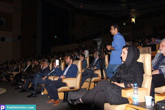 سالن خلیج فارس در اجرای سمیتئاتر هتلداری